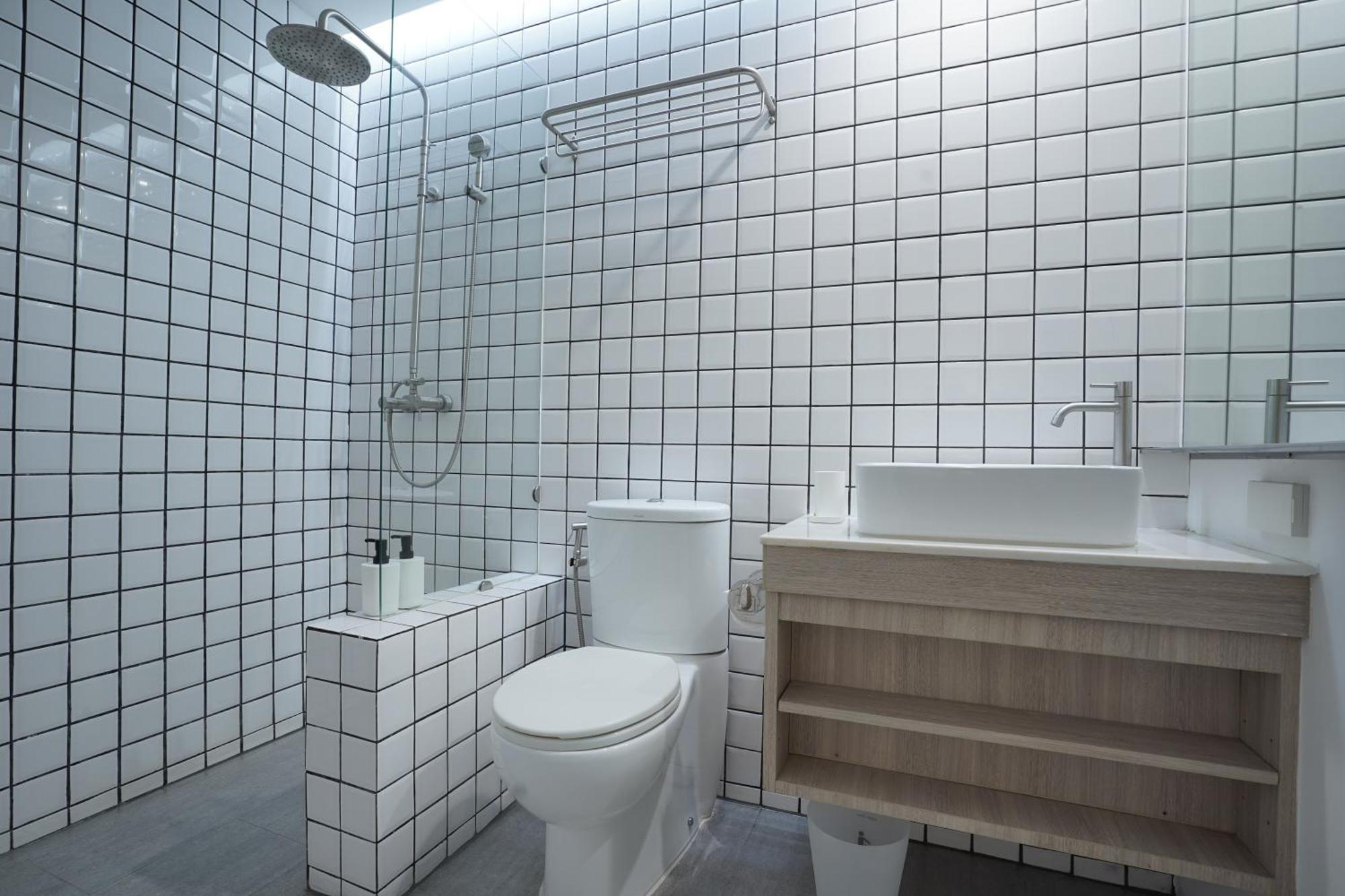 E11 Hotel - Bts Punnawithi Bangkok Exteriör bild